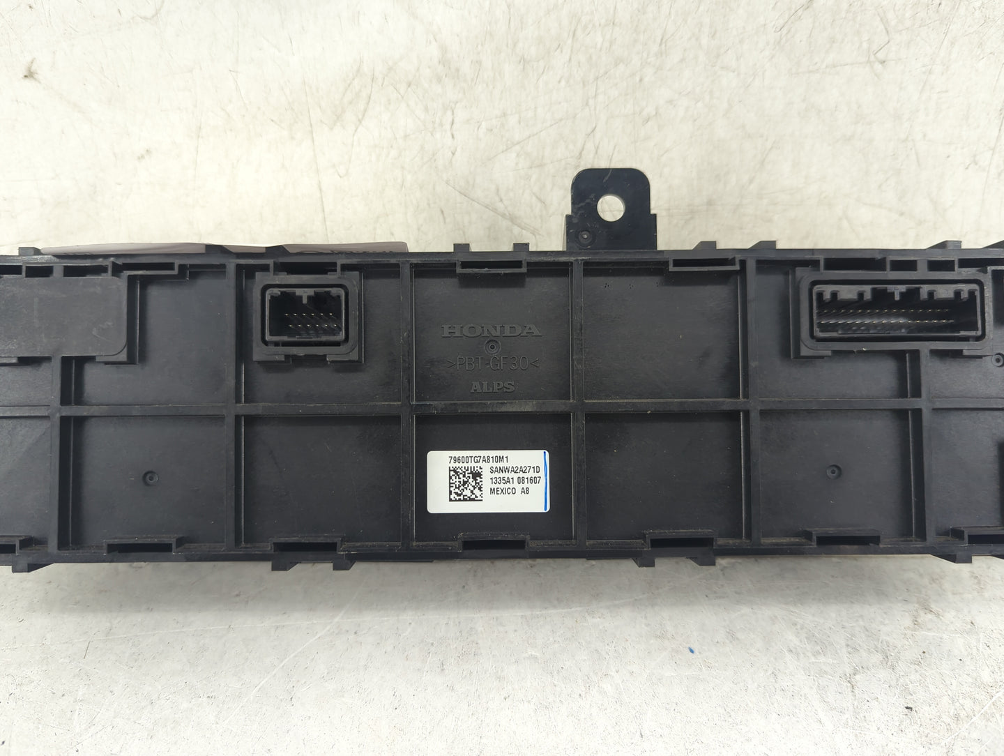 2016-2018 Honda Pilot Climate Control Module Temperature AC/Heater Replacement P/N:0557A2 175225 79600TG7A811M1 Fits OEM Use