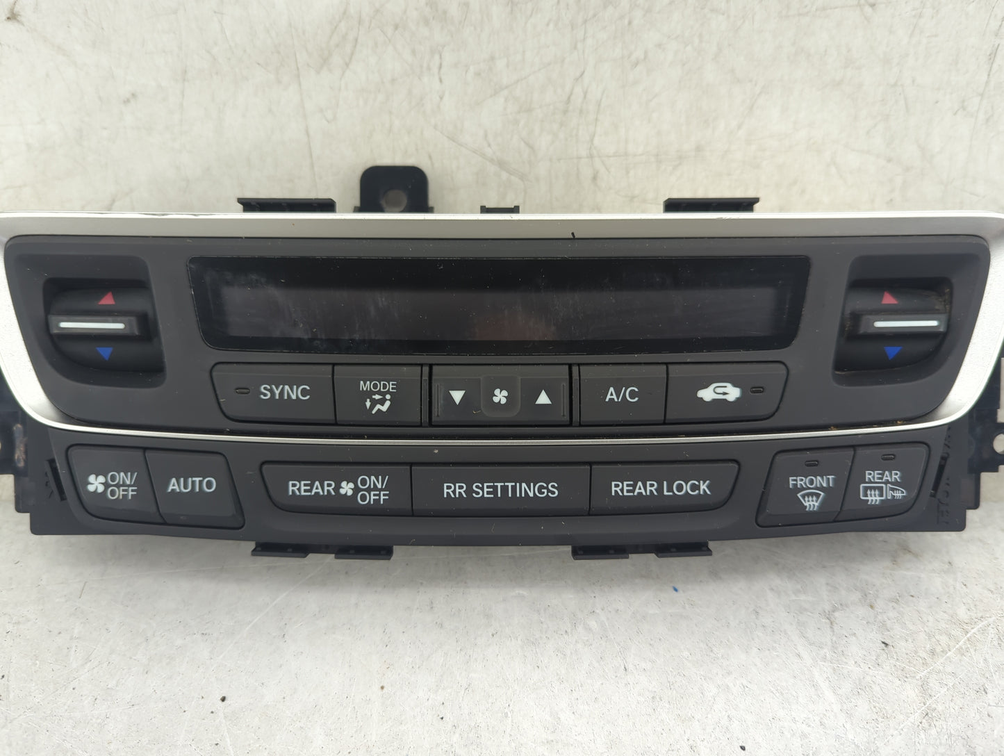 2016-2018 Honda Pilot Climate Control Module Temperature AC/Heater Replacement P/N:749600TG7A620M1 Fits Fits 2016 2017 2018 