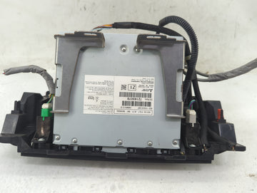 2016-2020 Honda Pilot Radio AM FM Cd Player Receiver Replacement P/N:39110-TG7-A71 BD-1HU516P Fits Fits 2016 2017 2018 2019 2020 OEM Used Auto Parts