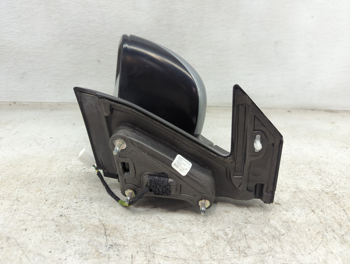2017-2018 Honda Pilot Driver Side View Mirror - Left Door Mirror OEM Used - Oemusedautoparts1.com