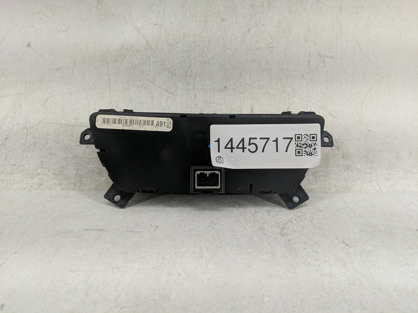 2016-2018 Honda Pilot Climate Control Module Temperature AC/Heater Replacement P/N:PVPDZ5F18D422AE Fits Fits 2016 2017 2018 