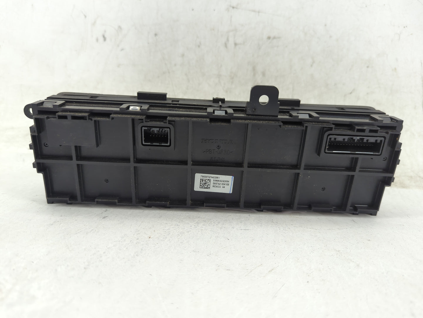 2016-2018 Honda Pilot Climate Control Module Temperature AC/Heater Replacement P/N:79600TG7A420M1 SANWA2A269H Fits OEM Used 