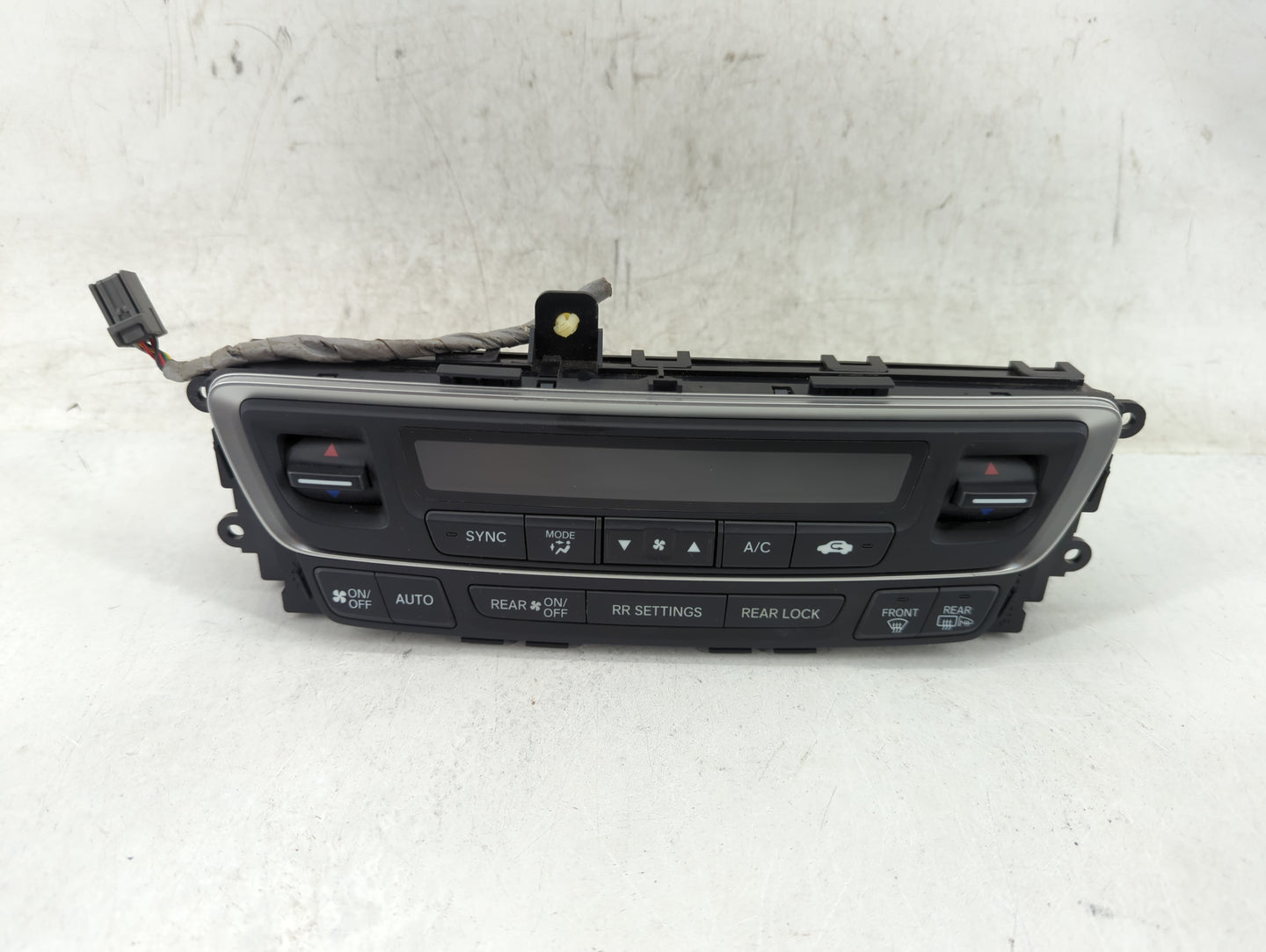 2016-2018 Honda Pilot Climate Control Module Temperature AC/Heater Replacement P/N:79600TG7A920M1 SANWA2A272J Fits OEM Used 