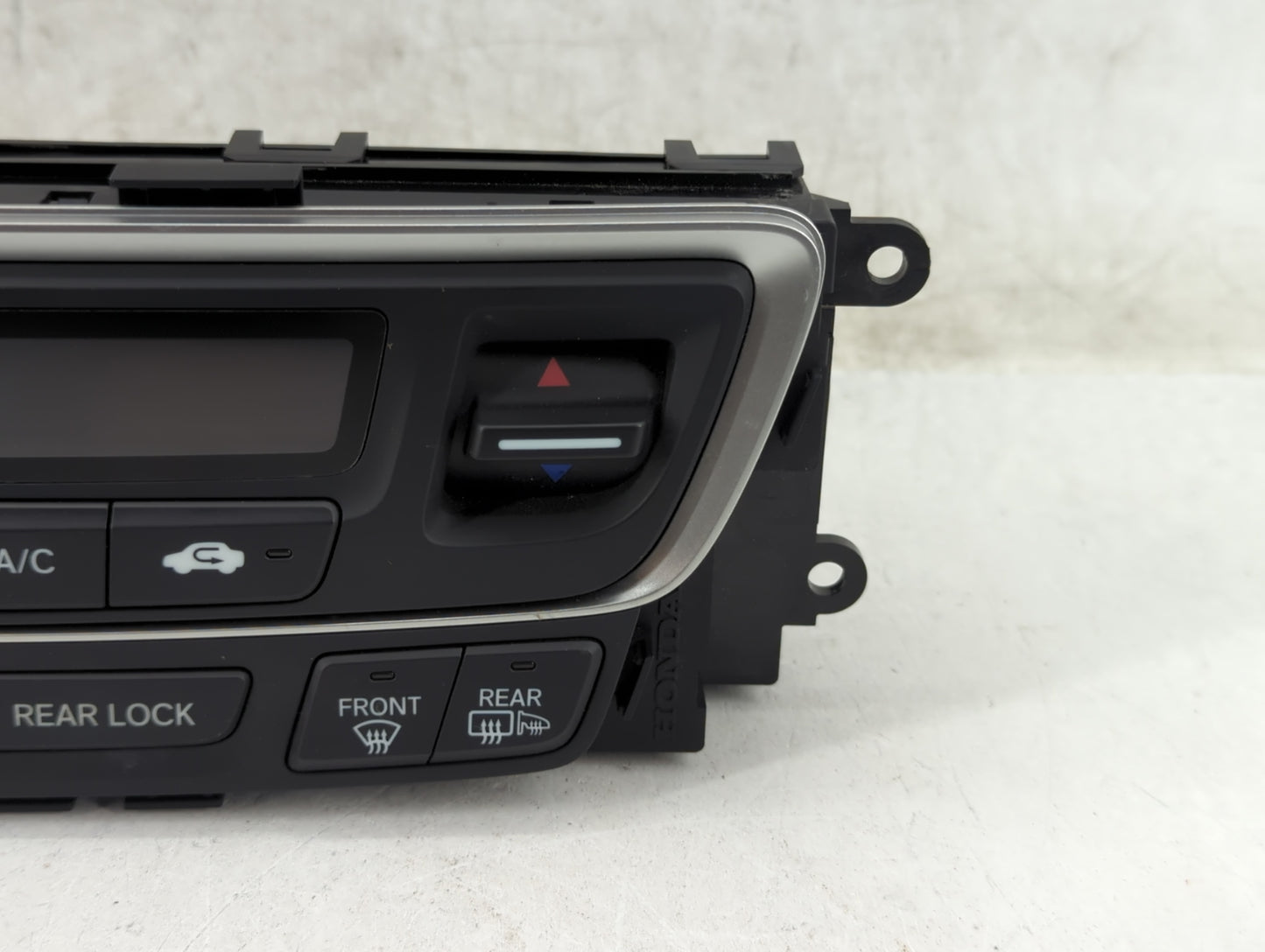 2016-2018 Honda Pilot Climate Control Module Temperature AC/Heater Replacement P/N:79600TG7A920M1 SANWA2A272J Fits OEM Used 