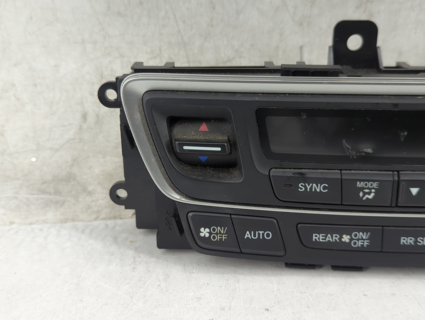 2016-2018 Honda Pilot Climate Control Module Temperature AC/Heater Replacement P/N:79600TG7A420M1 Fits Fits 2016 2017 2018 O