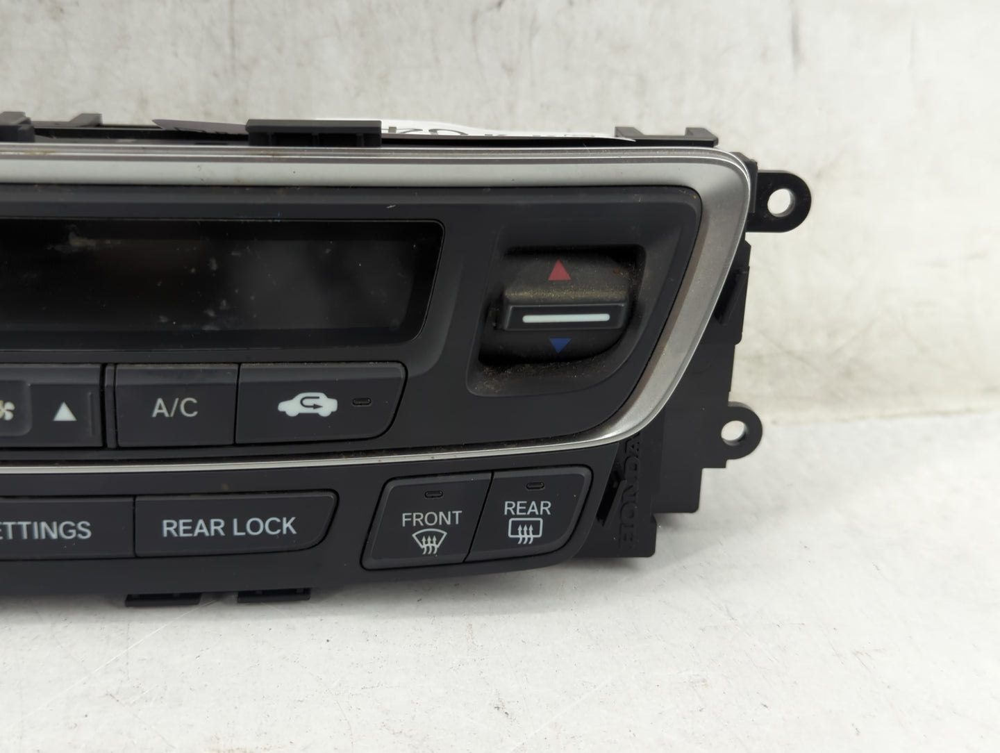 2016-2018 Honda Pilot Climate Control Module Temperature AC/Heater Replacement P/N:79600TG7A420M1 Fits Fits 2016 2017 2018 O
