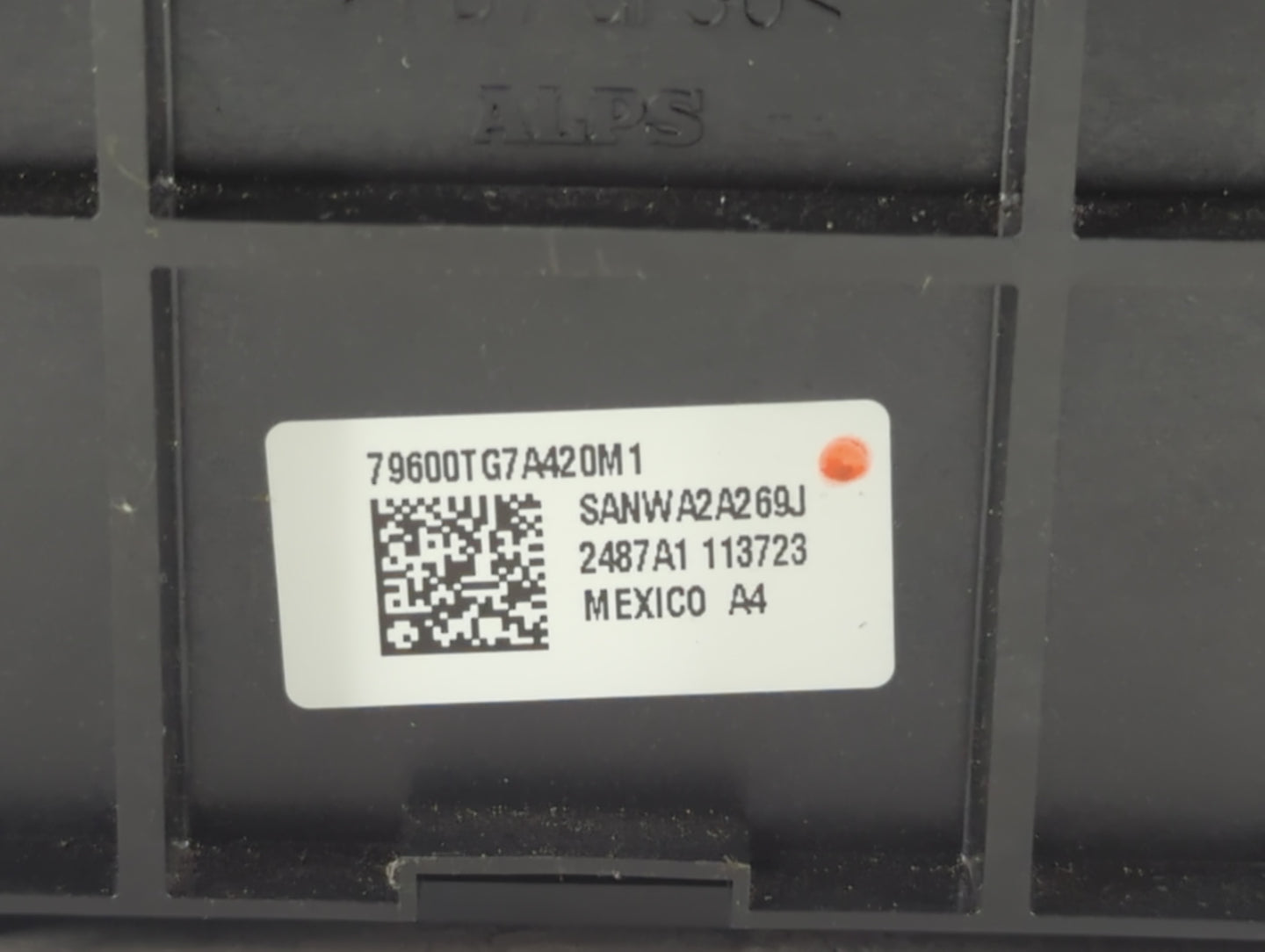 2016-2018 Honda Pilot Climate Control Module Temperature AC/Heater Replacement P/N:79600TG7A420M1 Fits Fits 2016 2017 2018 O