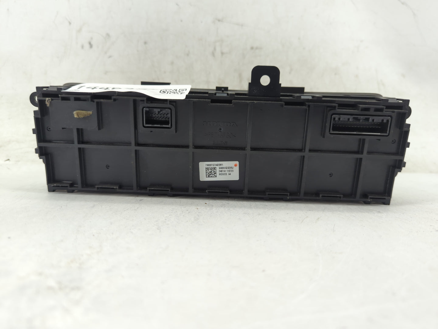 2016-2018 Honda Pilot Climate Control Module Temperature AC/Heater Replacement P/N:79600TG7A420M1 Fits Fits 2016 2017 2018 O