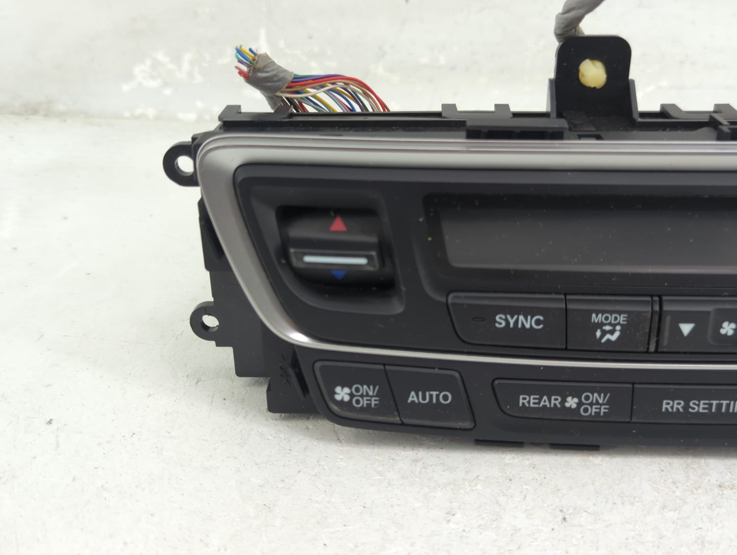2016-2018 Honda Pilot Climate Control Module Temperature AC/Heater Replacement P/N:79600TG7A620M1 SANWA2A270J Fits OEM Used 