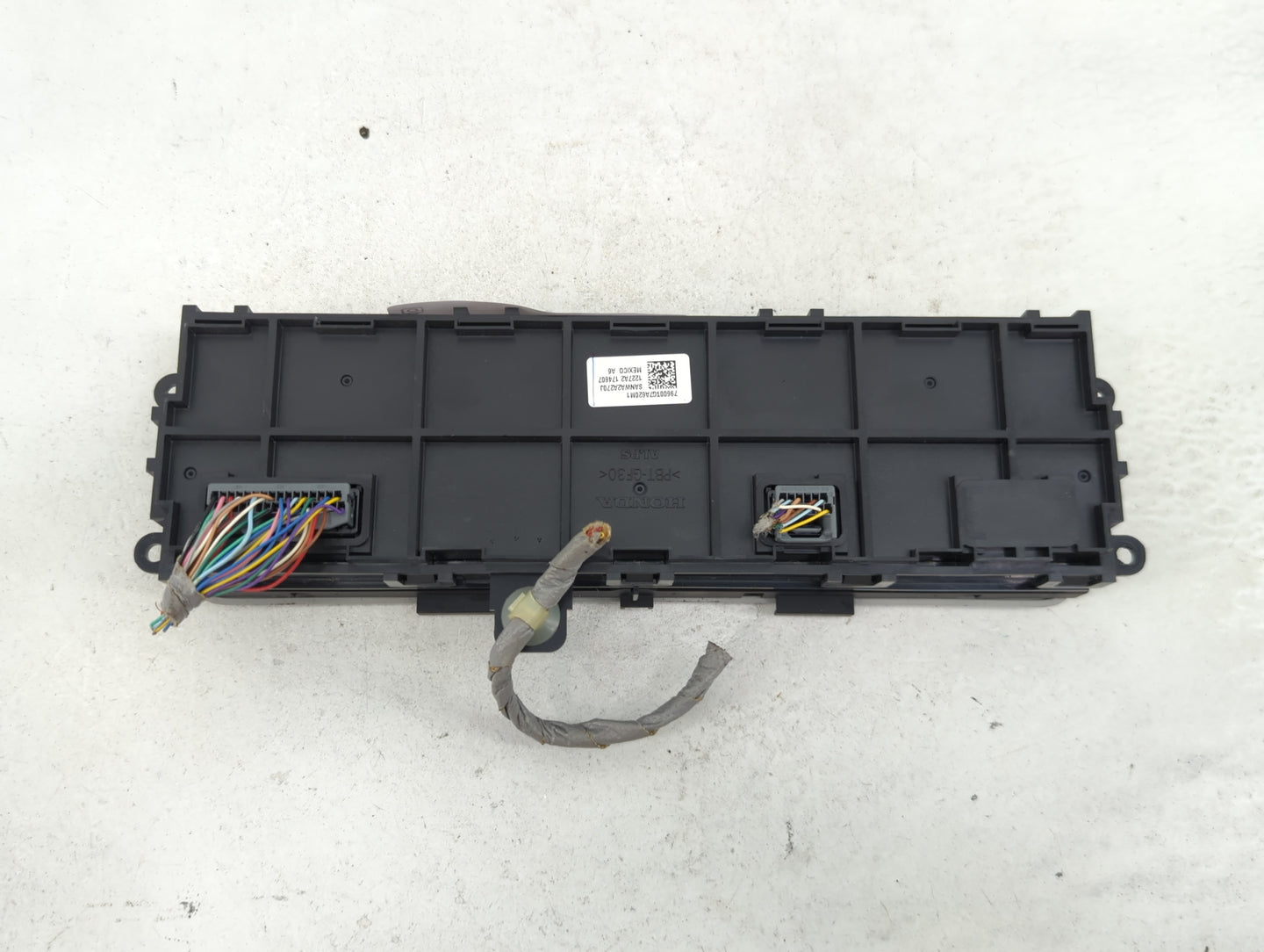 2016-2018 Honda Pilot Climate Control Module Temperature AC/Heater Replacement P/N:79600TG7A620M1 SANWA2A270J Fits OEM Used 