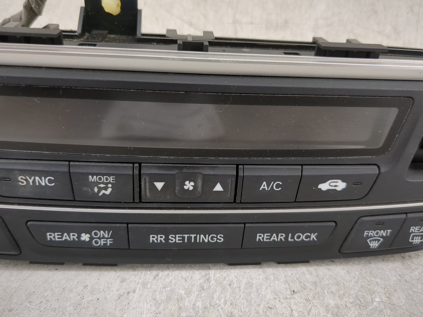 2016-2018 Honda Pilot Climate Control Module Temperature AC/Heater Replacement P/N:79600TG7A220M1 Fits Fits 2016 2017 2018 O