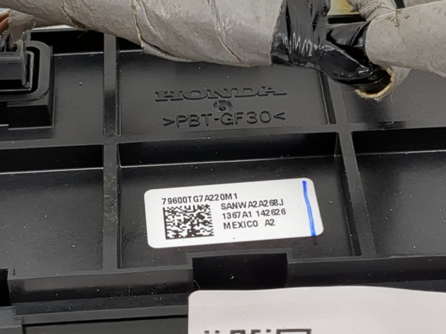 2016-2018 Honda Pilot Climate Control Module Temperature AC/Heater Replacement P/N:79600TG7A220M1 Fits Fits 2016 2017 2018 O