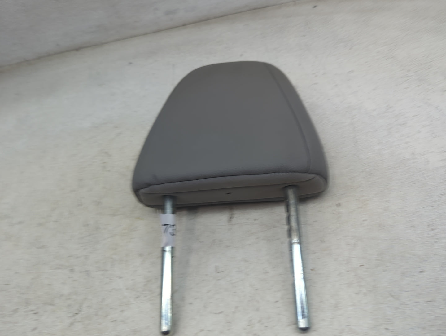 2017 Honda Pilot Headrest Head Rest Front Driver Seat Gray - Oemusedautoparts1.com