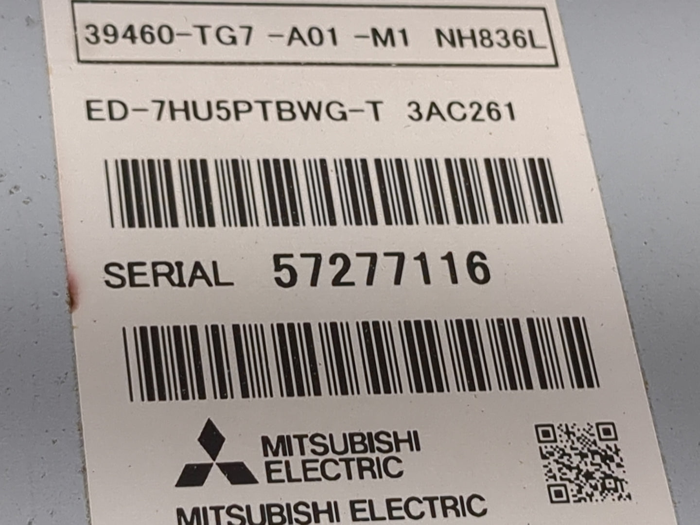 2016-2018 Honda Pilot Information Display Screen - Oemusedautoparts1.com