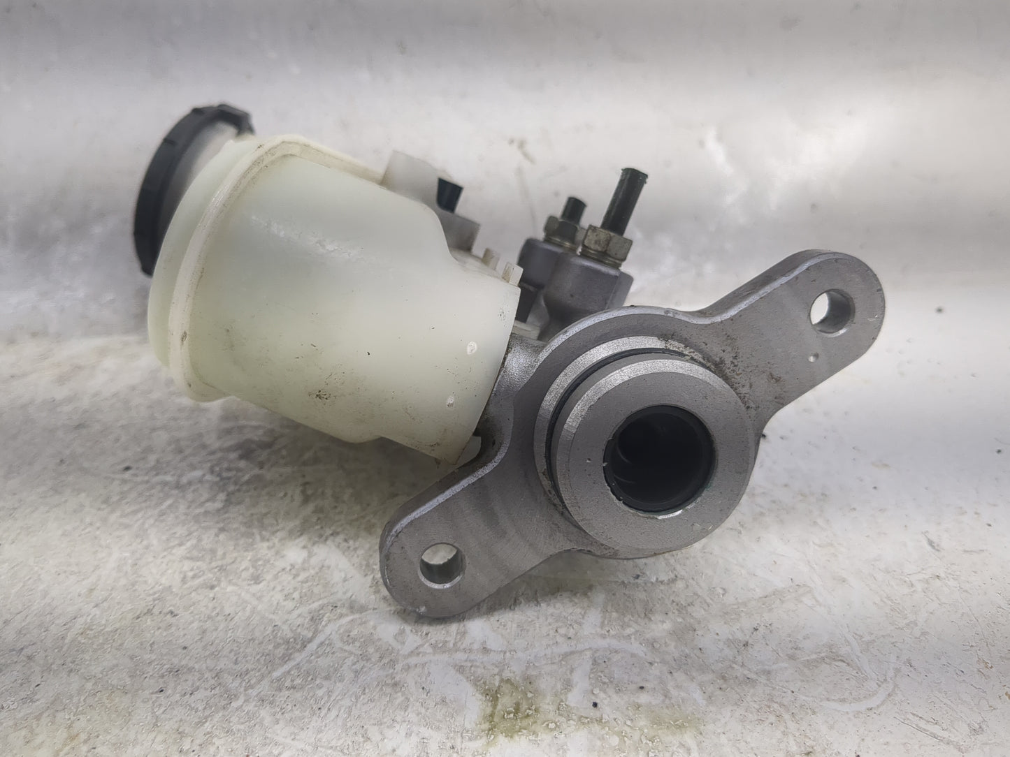 2016-2022 Honda Pilot Brake Master Cylinder 1497005 - Oemusedautoparts1.com