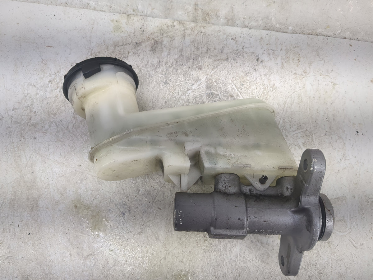 2016-2022 Honda Pilot Brake Master Cylinder 1497005 - Oemusedautoparts1.com