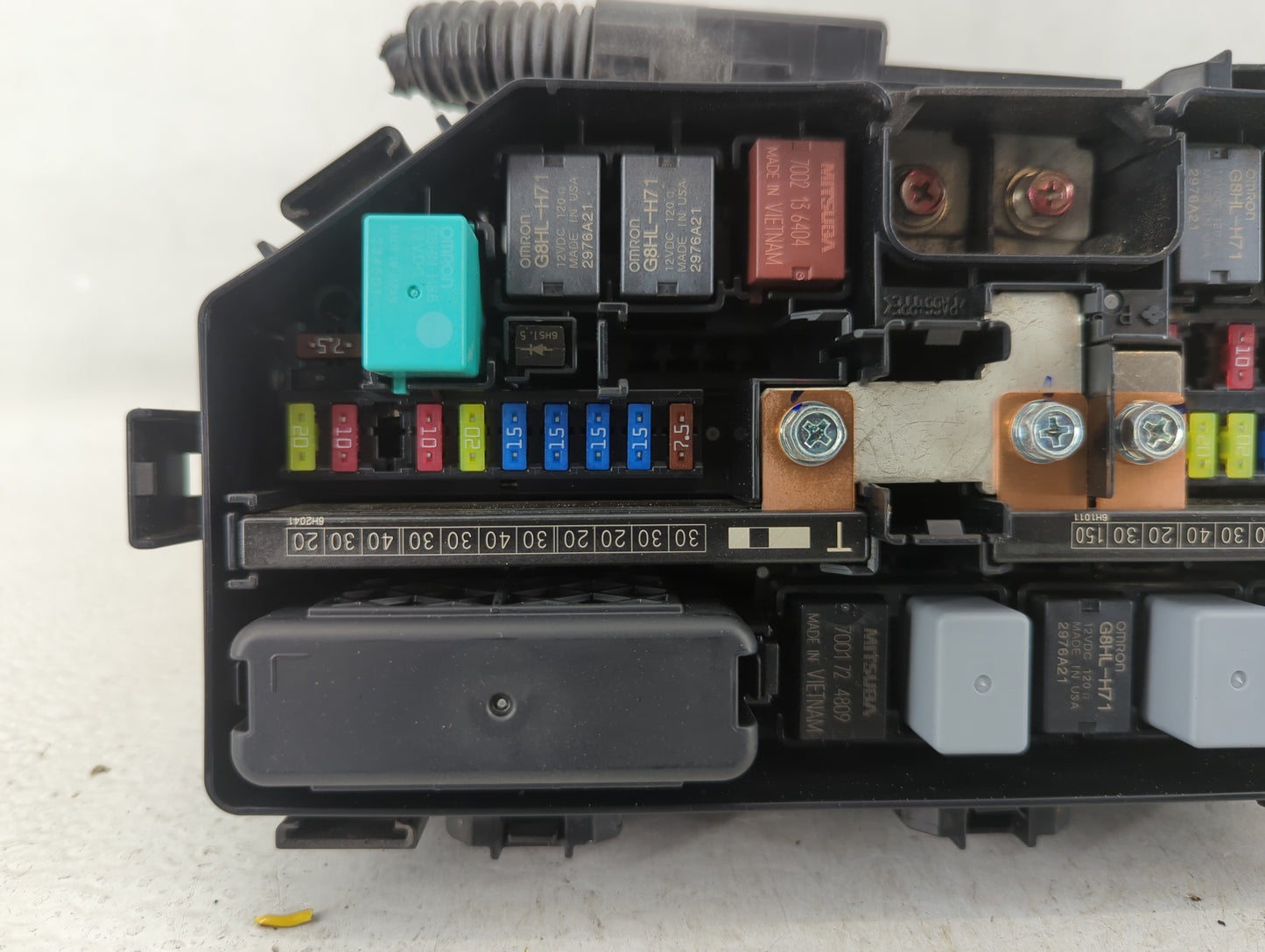 2016-2018 Honda Pilot Fusebox Fuse Box Panel Relay Module Fits Fits 2016 2017 2018 OEM Used Auto Parts - Oemusedautoparts1.c