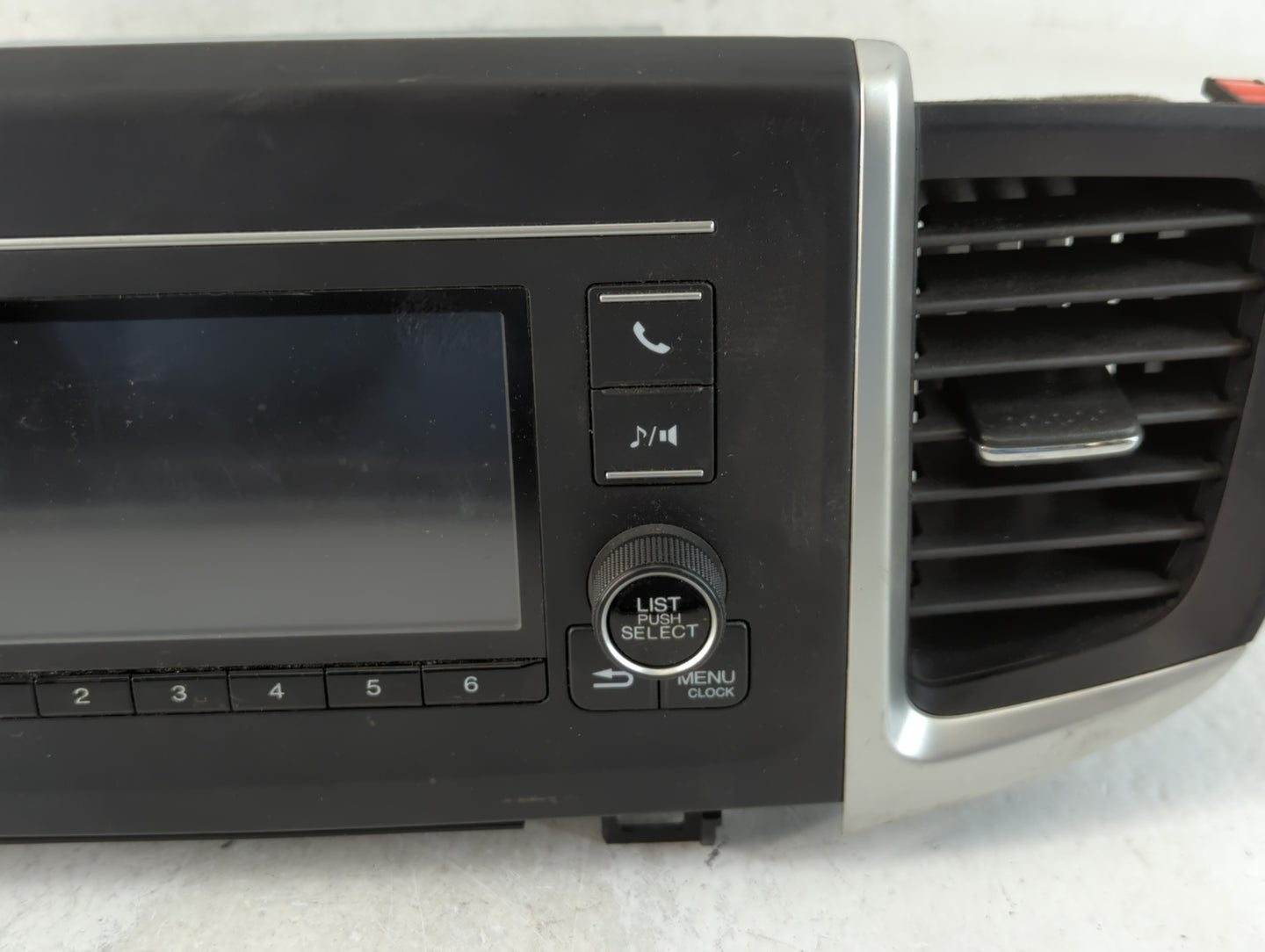 2016-2019 Honda Pilot Am Fm Cd Player Radio Receiver - Oemusedautoparts1.com