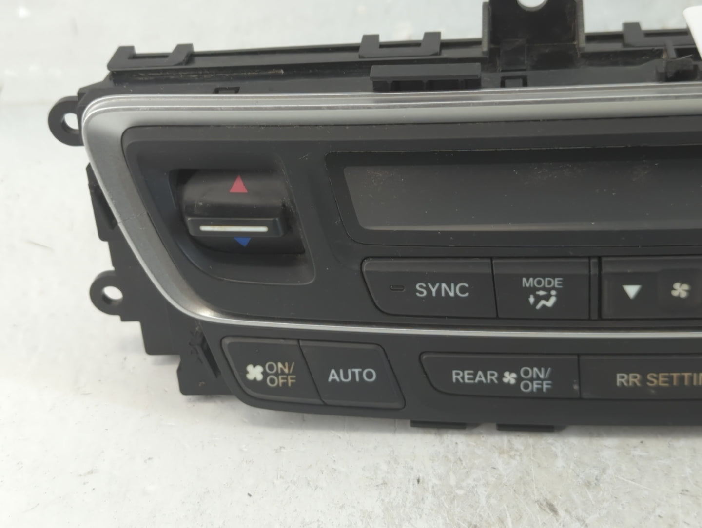 2016-2018 Honda Pilot Climate Control Module Temperature AC/Heater Replacement P/N:79600TG7A211M1 Fits Fits 2016 2017 2018 O