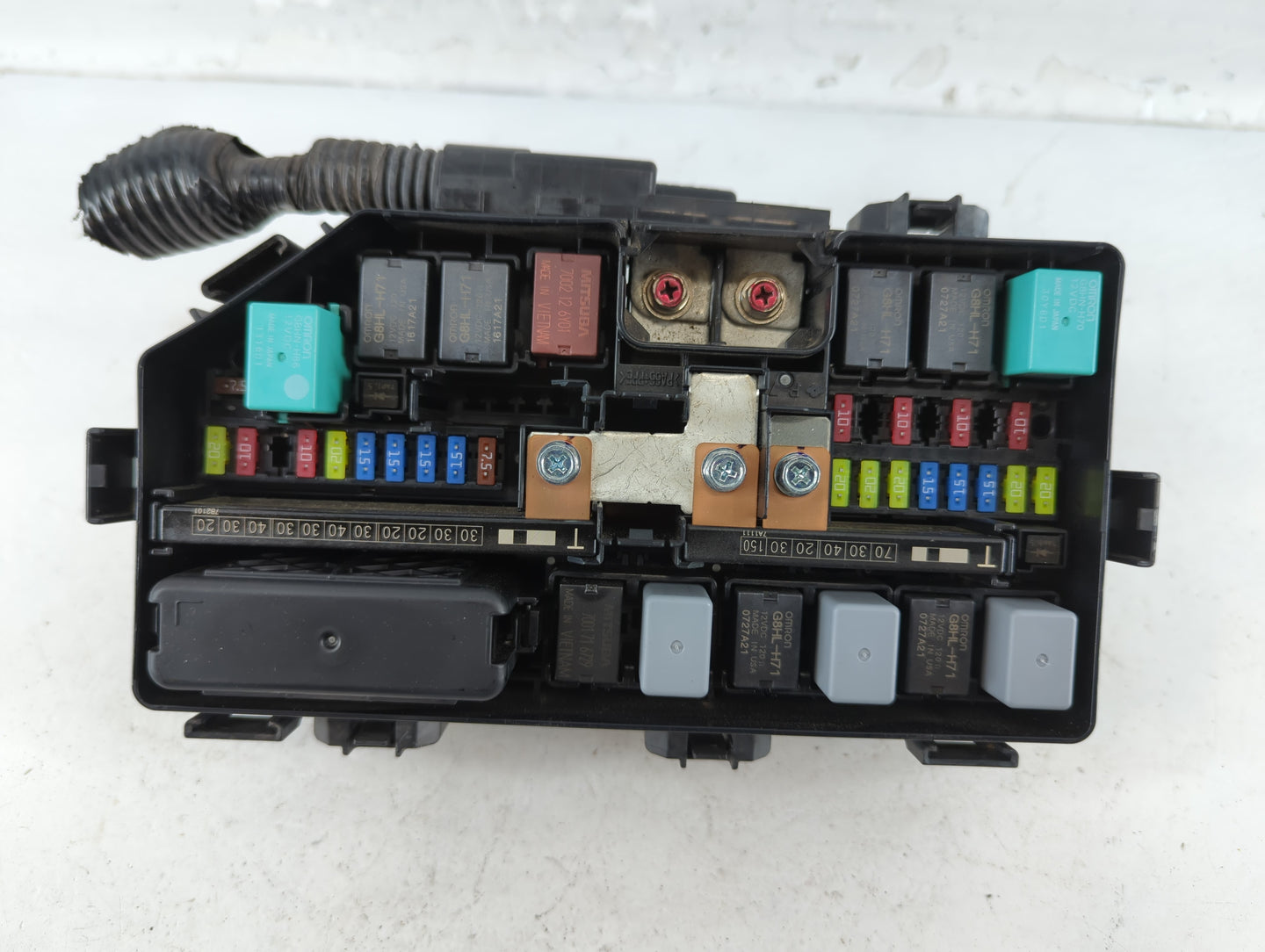 2016-2018 Honda Pilot Fusebox Fuse Box Panel Relay Module P/N:350RD09V5R TG7 A010 A0 Fits Fits 2016 2017 2018 OEM Used Auto 