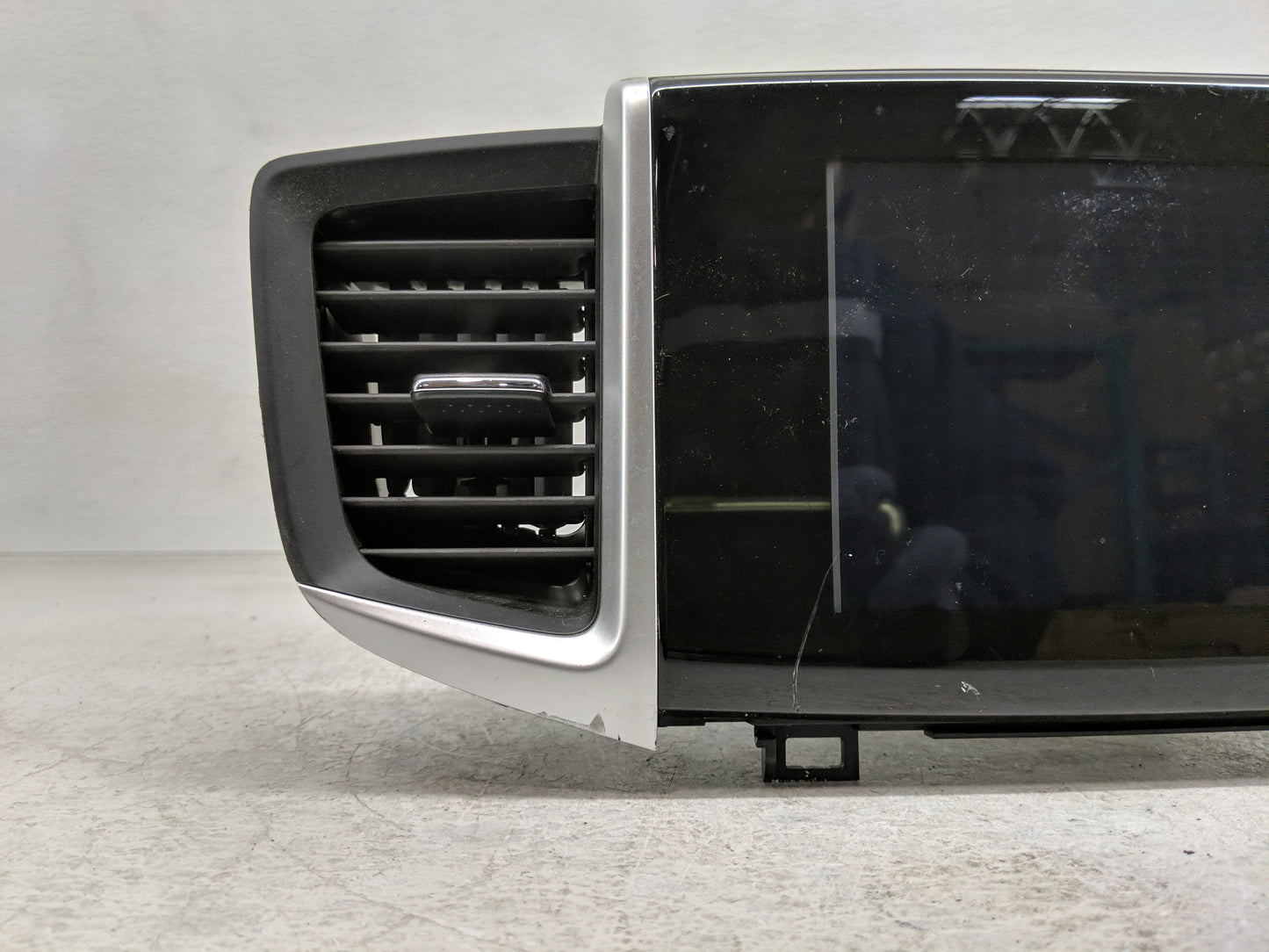2017-2018 Honda Ridgeline Radio AM FM Cd Player Receiver Replacement P/N:39540-T6Z-A31 Fits Fits 2017 2018 OEM Used Auto Par