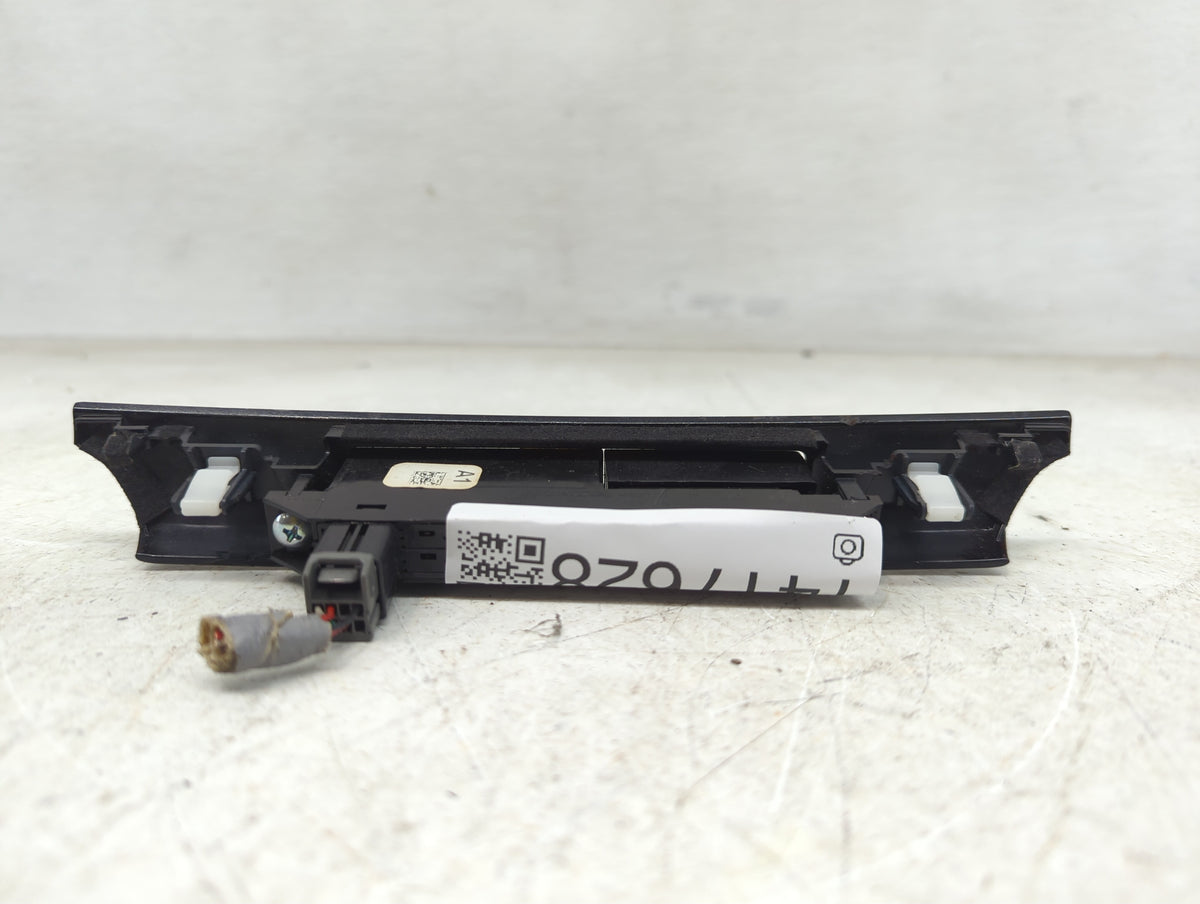2017 Honda Ridgeline Hazard Switch M62733 - Oemusedautoparts1.com