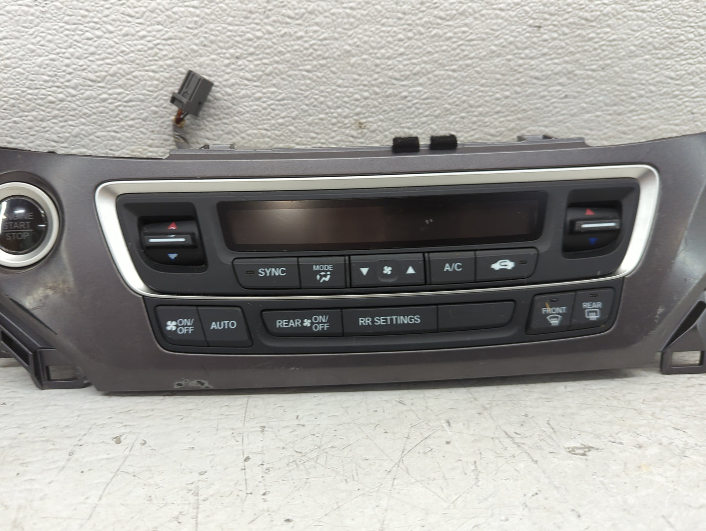 2017-2019 Honda Ridgeline Climate Control Module Temperature AC/Heater Replacement P/N:79600T6ZA411M1 Fits Fits 2017 2018 20