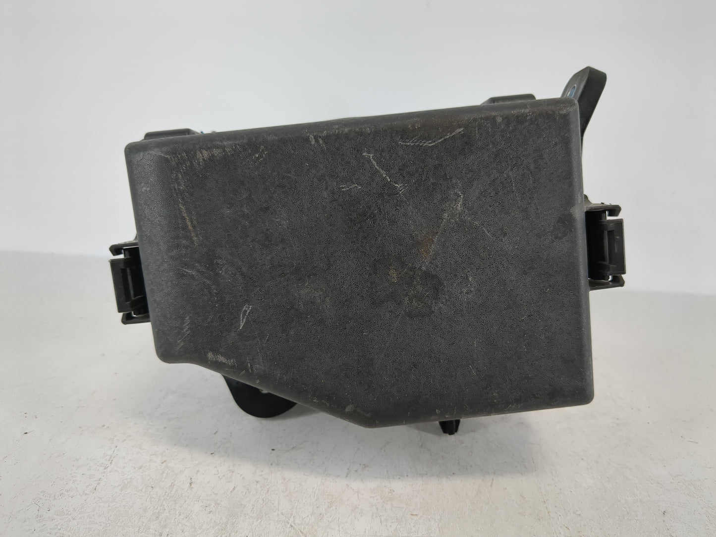 2015-2017 Hyundai Accent Fusebox Fuse Box Panel Relay Module P/N:91420-1R500 Fits Fits 2015 2016 2017 OEM Used Auto Parts - 