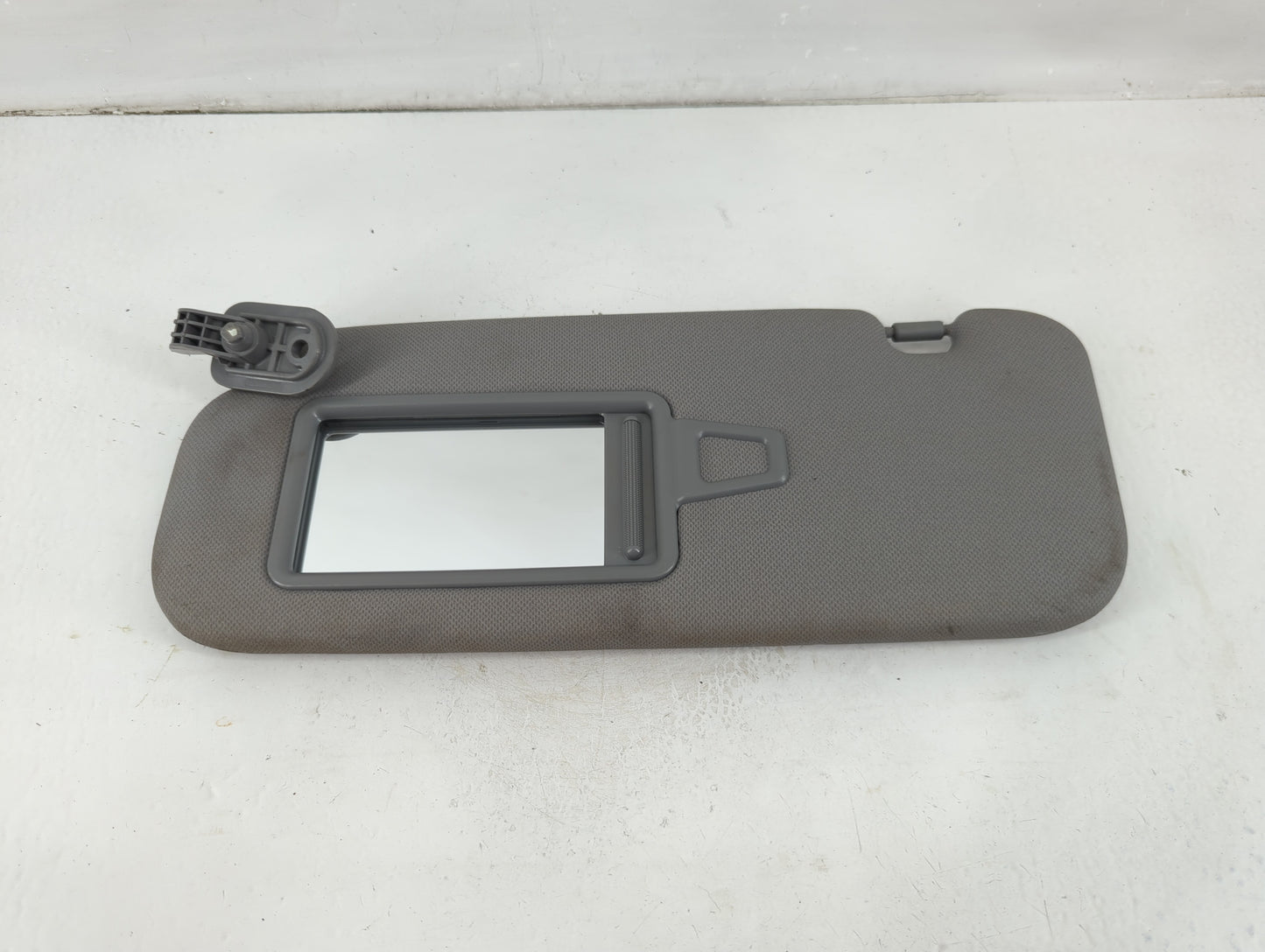 2014-2017 Hyundai Accent Sun Visor Shade Replacement Passenger Right Mirror Fits Fits 2014 2015 2016 2017 OEM Used Auto Part