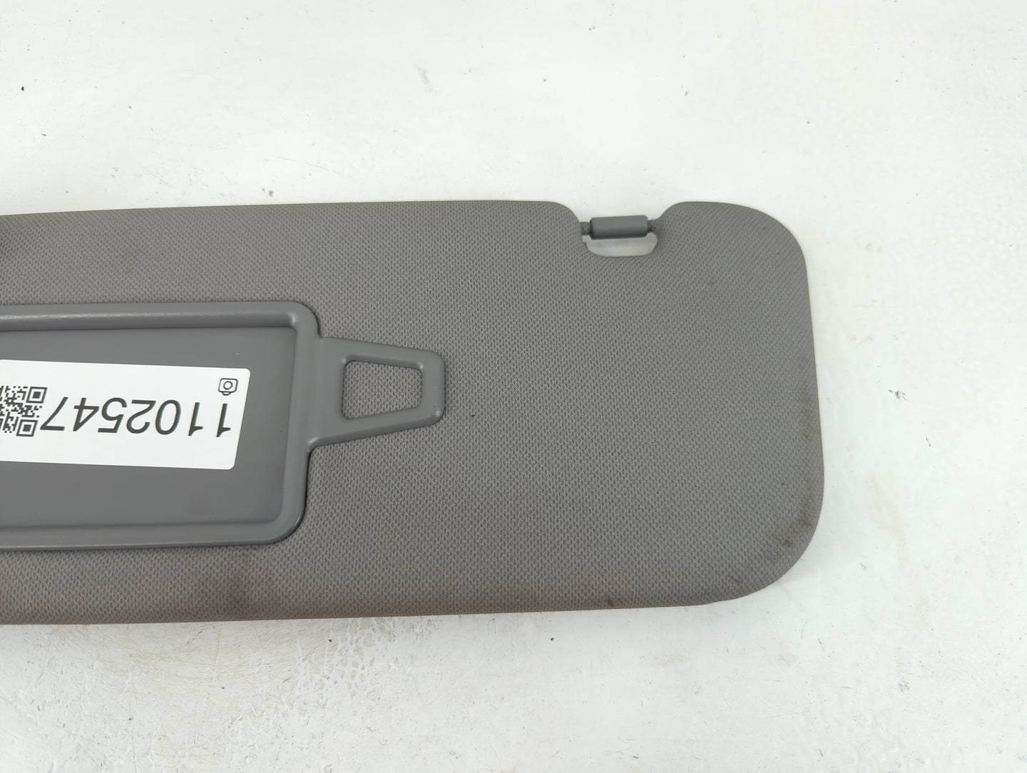 2014-2017 Hyundai Accent Sun Visor Shade Replacement Passenger Right Mirror Fits Fits 2014 2015 2016 2017 OEM Used Auto Part