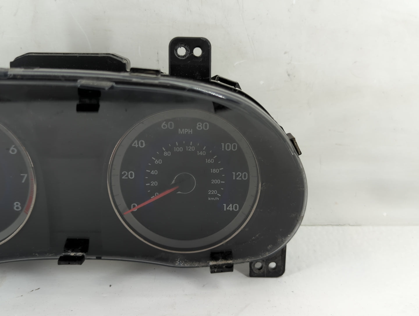 2015-2017 Hyundai Accent Instrument Cluster Speedometer Gauges P/N:94021-1R510 Fits Fits 2015 2016 2017 OEM Used Auto Parts 