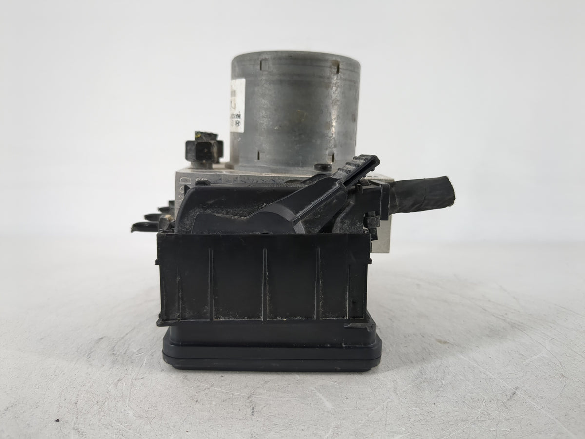 2015-2017 Hyundai Accent Anti-Lock Brake ABS Pump Module Actuator OEM P/N:58920-1R460 Fits Fits 2015 2016 2017 OEM Used Auto