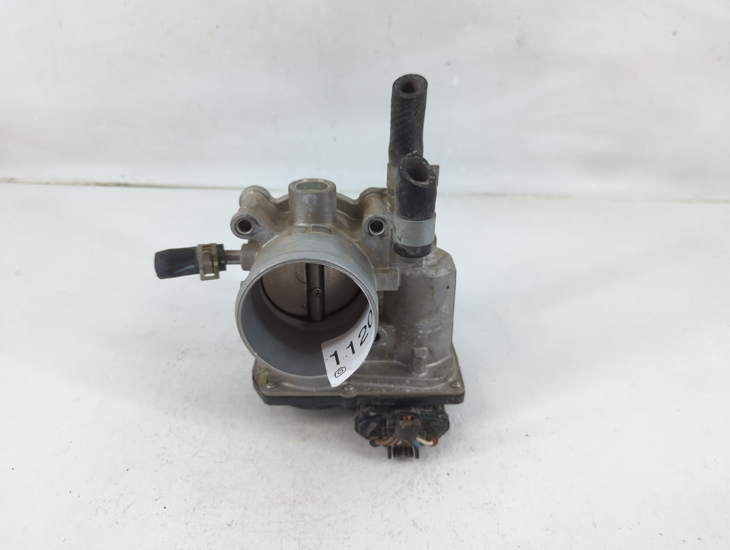2012-2019 Hyundai Accent Throttle Body P/N:35100-2B300 Fits Fits 2012 2013 2014 2015 2016 2017 2018 2019 OEM Used Auto Parts