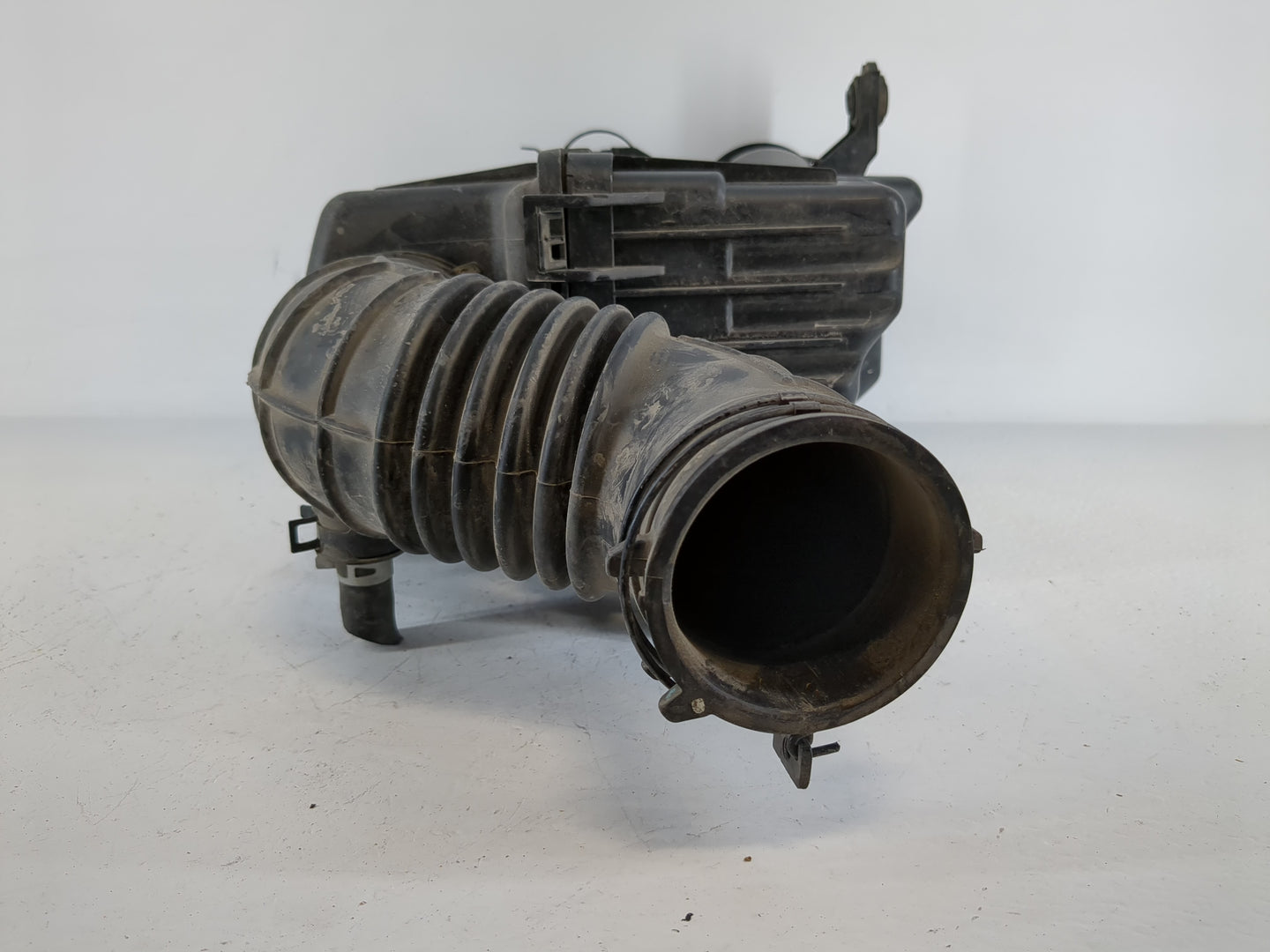 2012-2017 Hyundai Accent Air Cleaner Intake-duct Hose Tube - Oemusedautoparts1.com