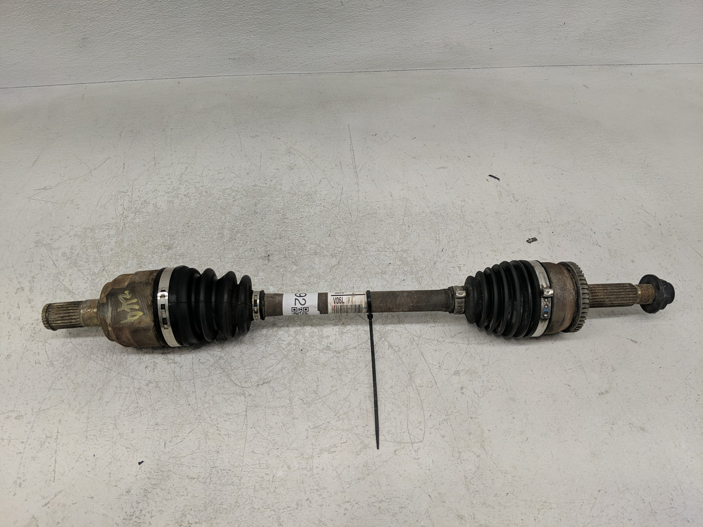 2012-2017 Hyundai Accent Axle Shaft Front Driver Cv C/v - Oemusedautoparts1.com