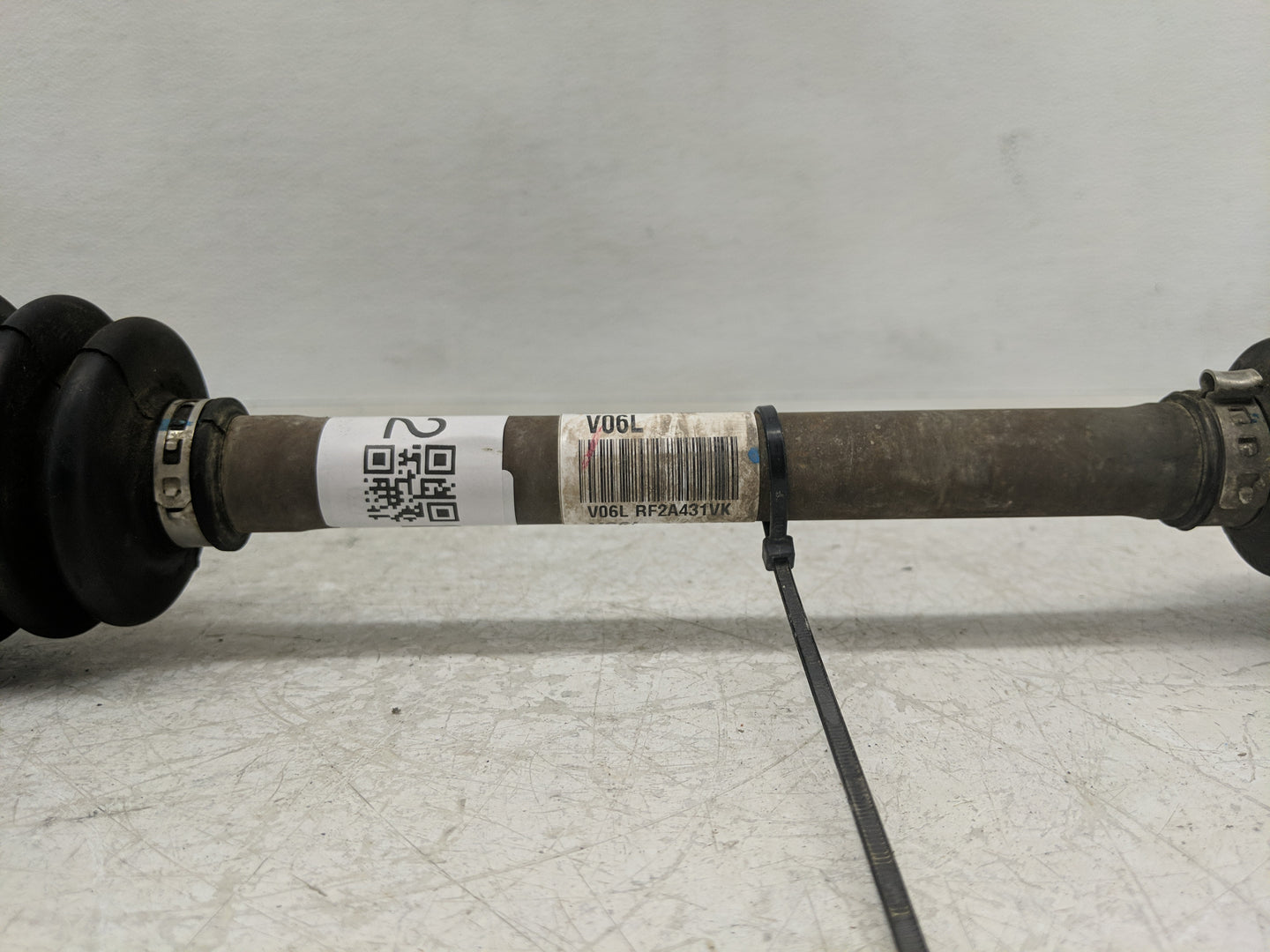 2012-2017 Hyundai Accent Axle Shaft Front Driver Cv C/v - Oemusedautoparts1.com