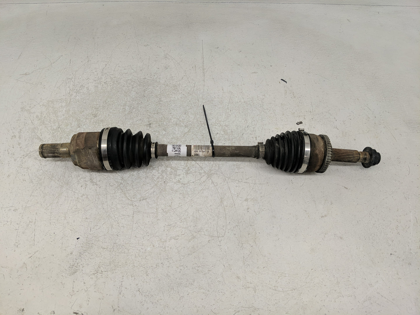 2012-2017 Hyundai Accent Axle Shaft Front Driver Cv C/v - Oemusedautoparts1.com