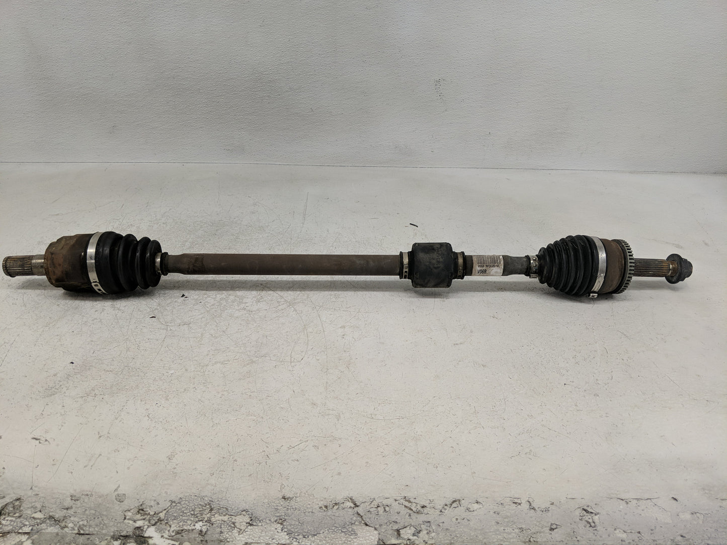 2012-2017 Hyundai Accent Axle Shaft Front Passenger Cv C/v - Oemusedautoparts1.com