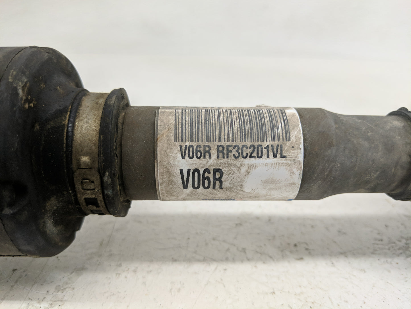 2012-2017 Hyundai Accent Axle Shaft Front Passenger Cv C/v - Oemusedautoparts1.com