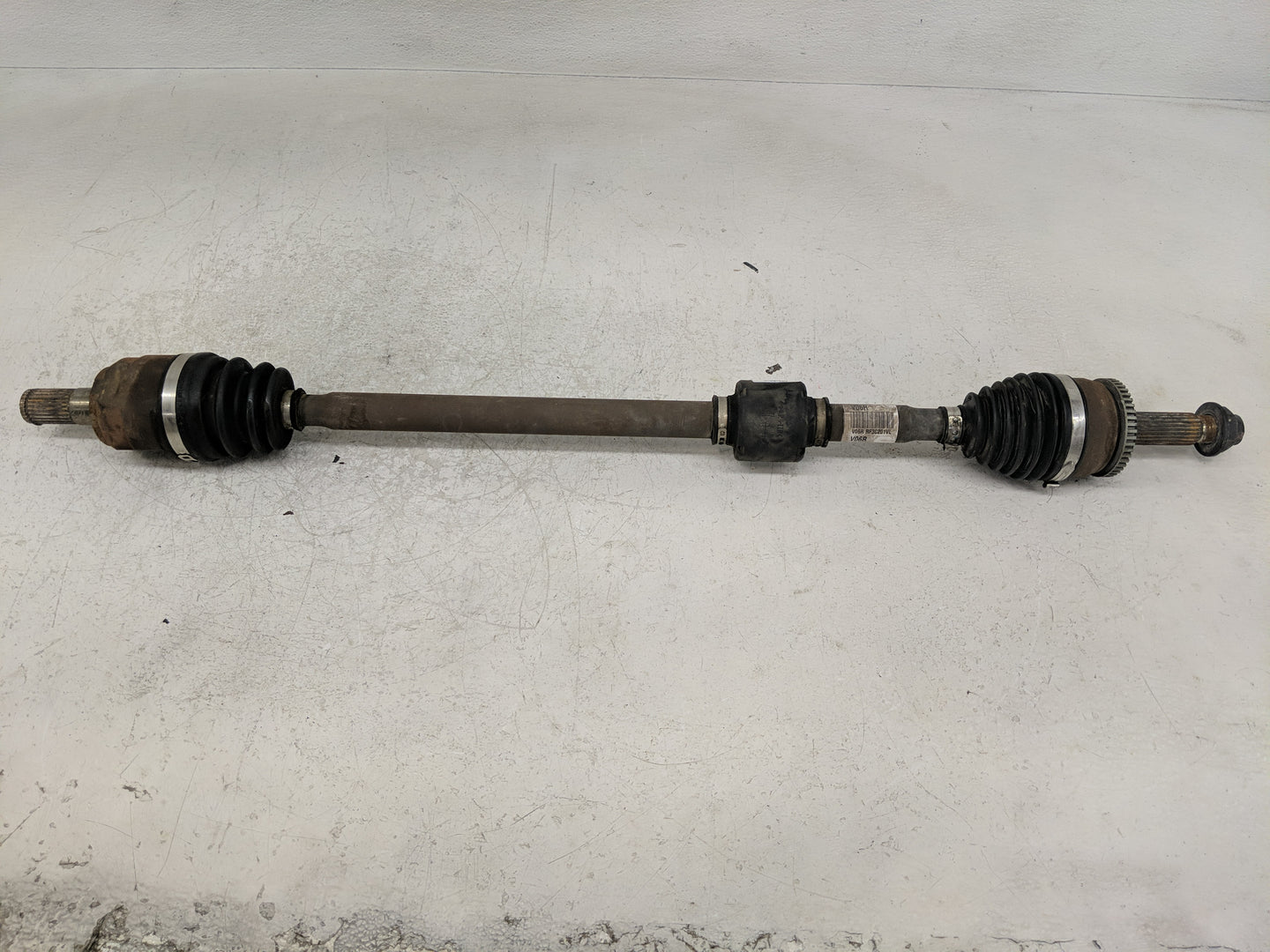 2012-2017 Hyundai Accent Axle Shaft Front Passenger Cv C/v - Oemusedautoparts1.com