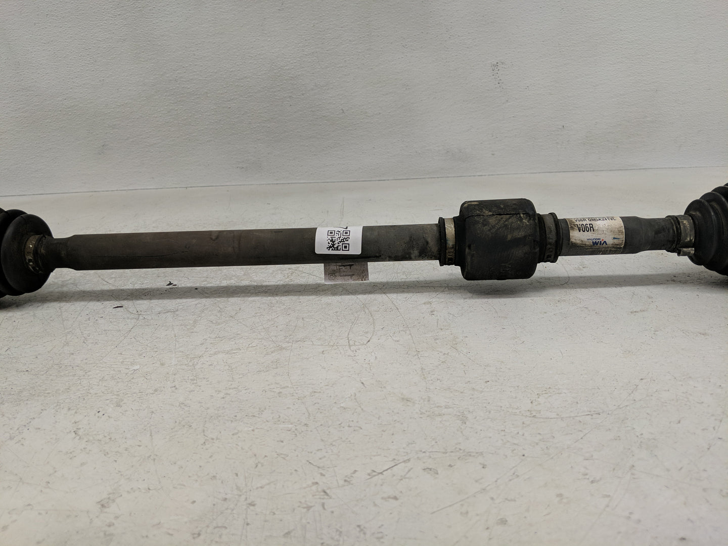 2012-2017 Hyundai Accent Axle Shaft Rear Passenger Cv C/v - Oemusedautoparts1.com
