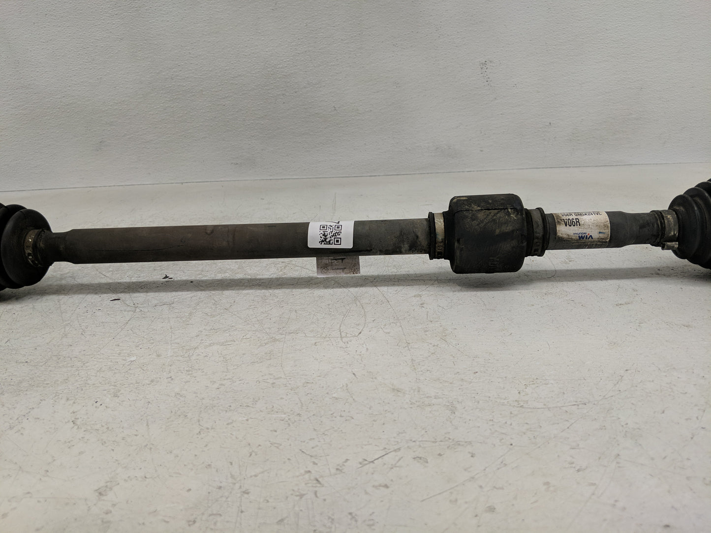 2012-2017 Hyundai Accent Axle Shaft Rear Passenger Cv C/v - Oemusedautoparts1.com