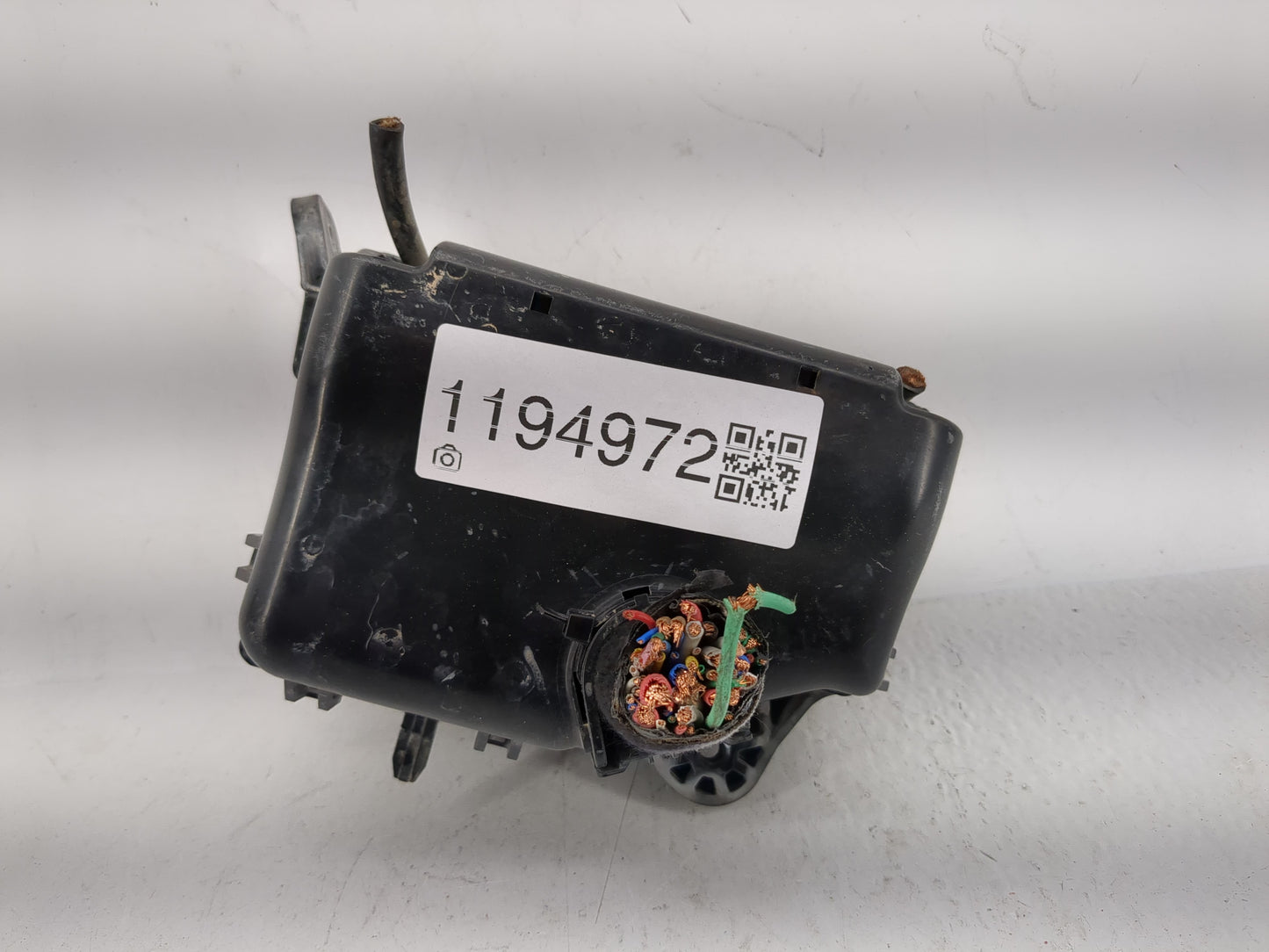 2015-2017 Hyundai Accent Fusebox Fuse Box Panel Relay Module P/N:91420-1R500 Fits Fits 2015 2016 2017 OEM Used Auto Parts - 