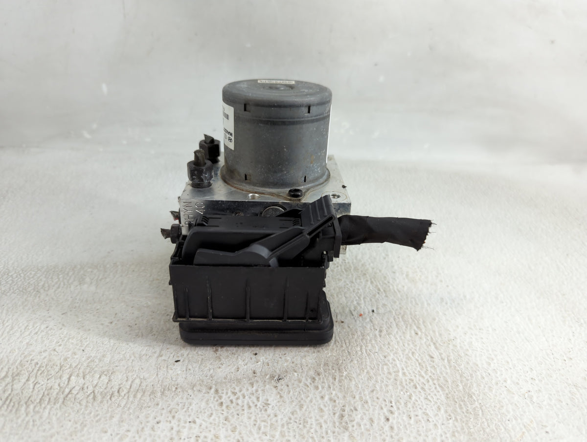 2015-2017 Hyundai Accent Anti-Lock Brake ABS Pump Module Actuator OEM P/N:58920-1R460 Fits Fits 2015 2016 2017 OEM Used Auto
