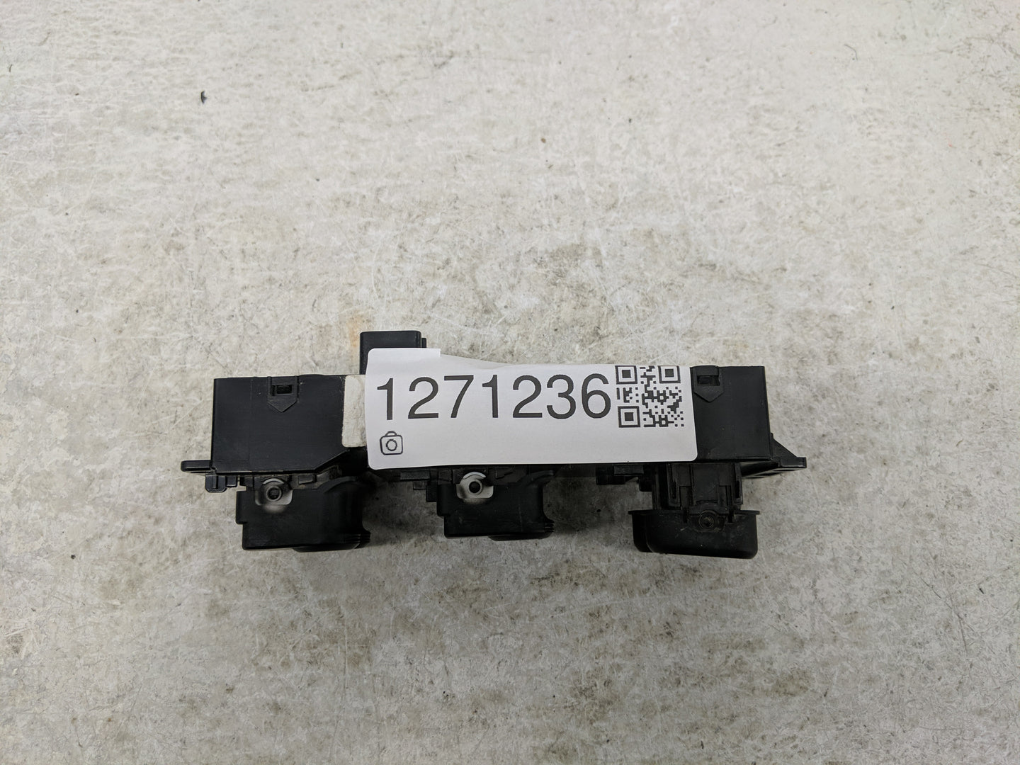 2012-2017 Hyundai Accent Master Power Window Switch Replacement Driver Side Left Fits Fits 2012 2013 2014 2015 2016 2017 OEM