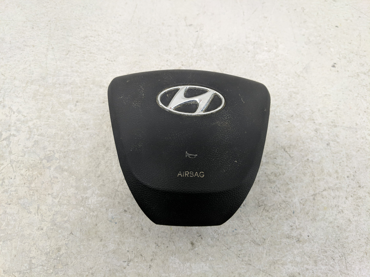 2012-2017 Hyundai Accent Air Bag Driver Left Steering Wheel Mounted P/N:56900-1R500 Fits Fits 2012 2013 2014 2015 2016 2017 
