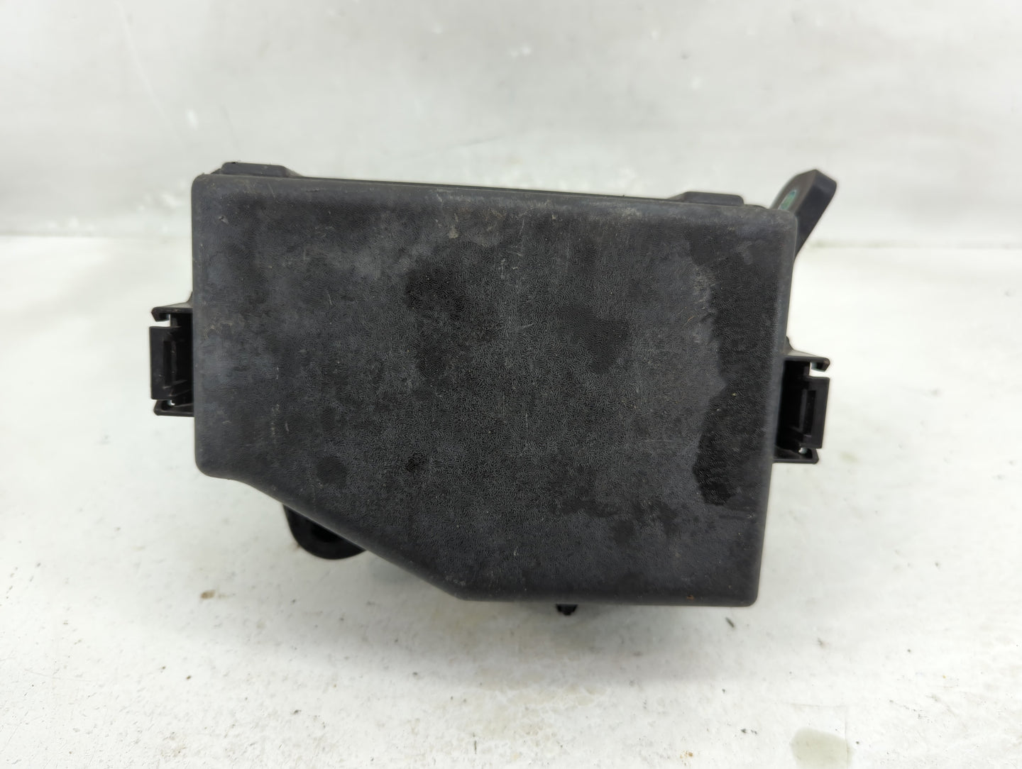 2015-2017 Hyundai Accent Fusebox Fuse Box Panel Relay Module P/N:91950-1R220 91420-1R500 Fits Fits 2015 2016 2017 OEM Used A