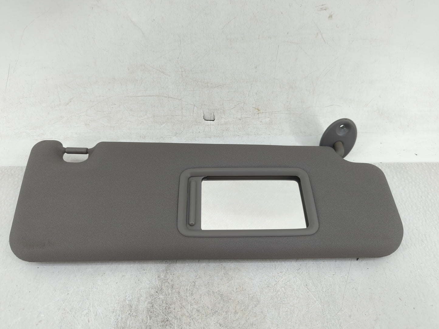 2014-2017 Hyundai Accent Sun Visor Shade Replacement Passenger Right Mirror Fits Fits 2014 2015 2016 2017 OEM Used Auto Part