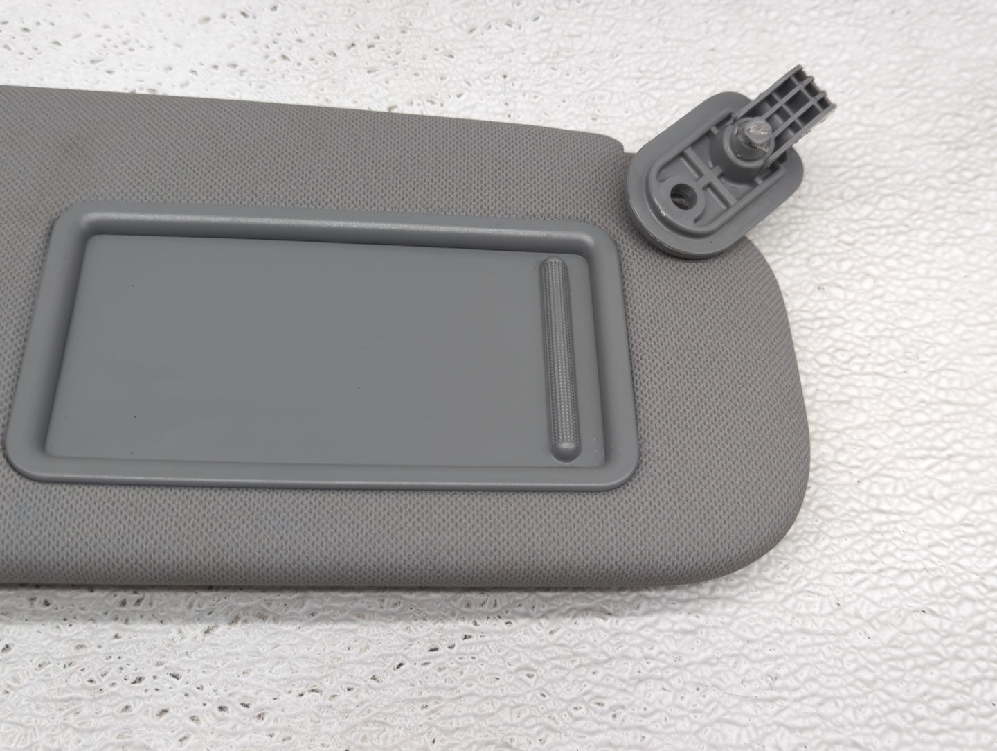 2014-2017 Hyundai Accent Sun Visor Shade Replacement Passenger Right Mirror Fits Fits 2014 2015 2016 2017 OEM Used Auto Part
