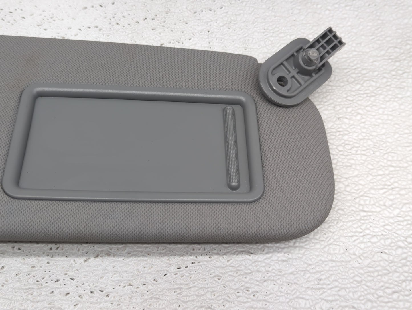 2014-2017 Hyundai Accent Sun Visor Shade Replacement Passenger Right Mirror Fits Fits 2014 2015 2016 2017 OEM Used Auto Part